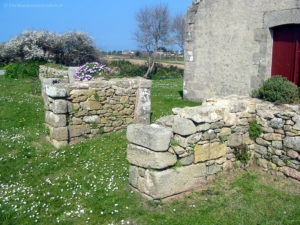 l'entrée du placître