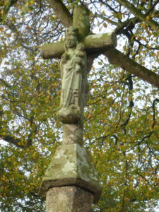 1 Enclos Croix XVI 2