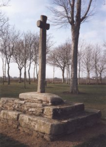 1 Enclos Croix XVI