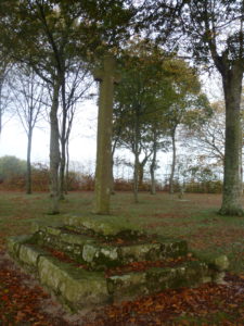 1 Enclos Croix Med1