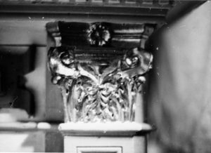 Chapiteau Pilastre Droit